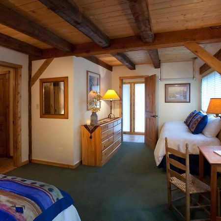 Cottam'S Lodge By Alpine Village Suites 타오스스키밸리 객실 사진